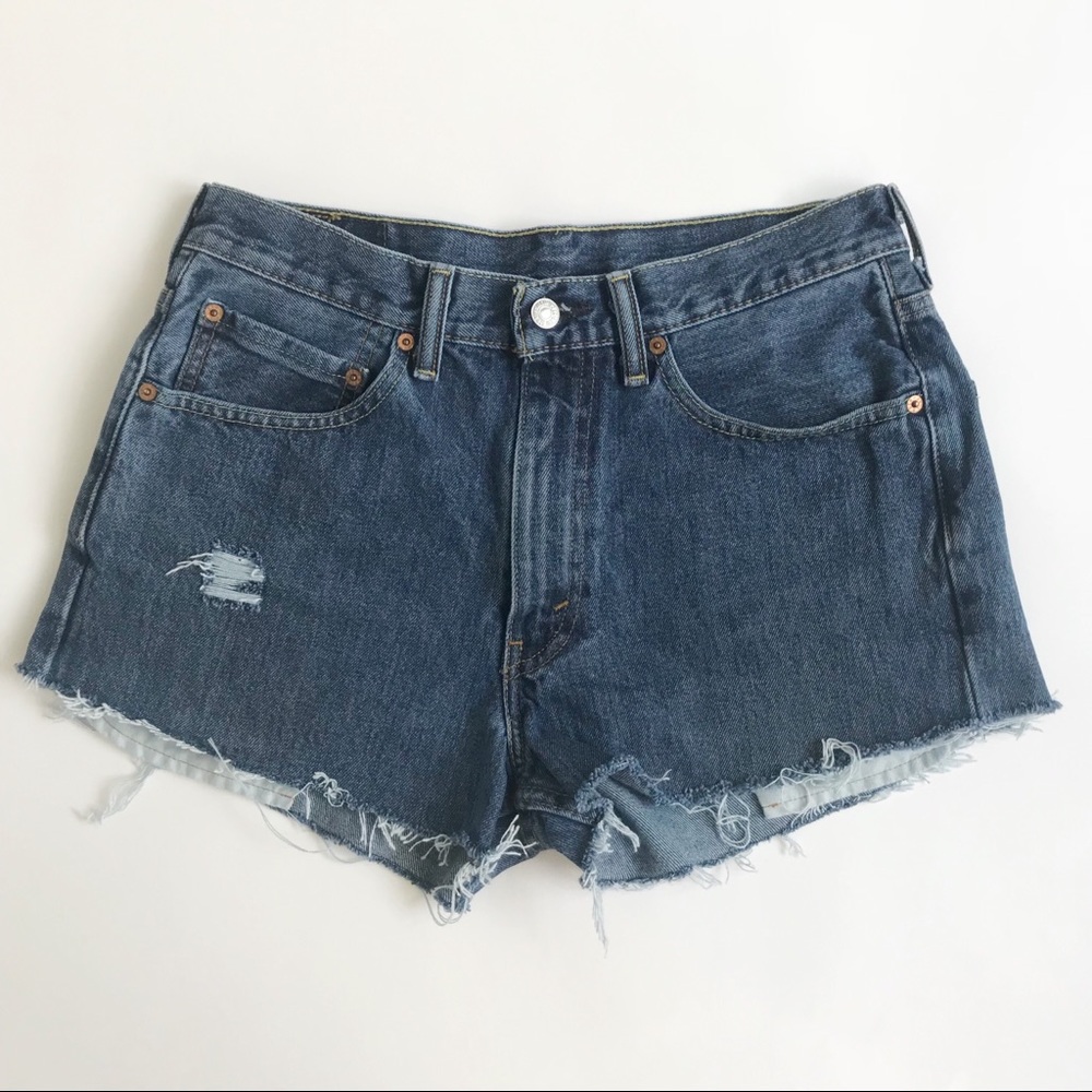 Levi’s Men’s 550 Cutoff Denim Shorts 31